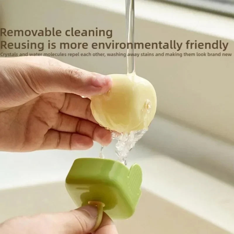 Mini Reusable Lint Roller: Pet Hair Gone in Seconds!